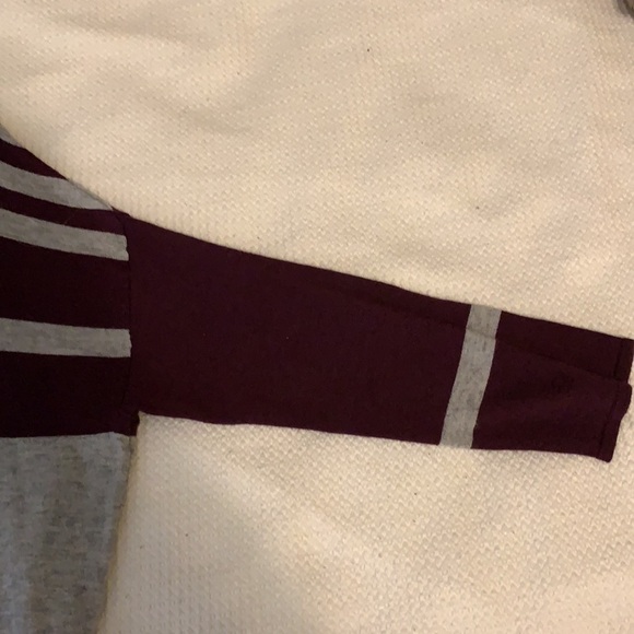 Tommy Bahama Striped Top - Picture 6 of 9